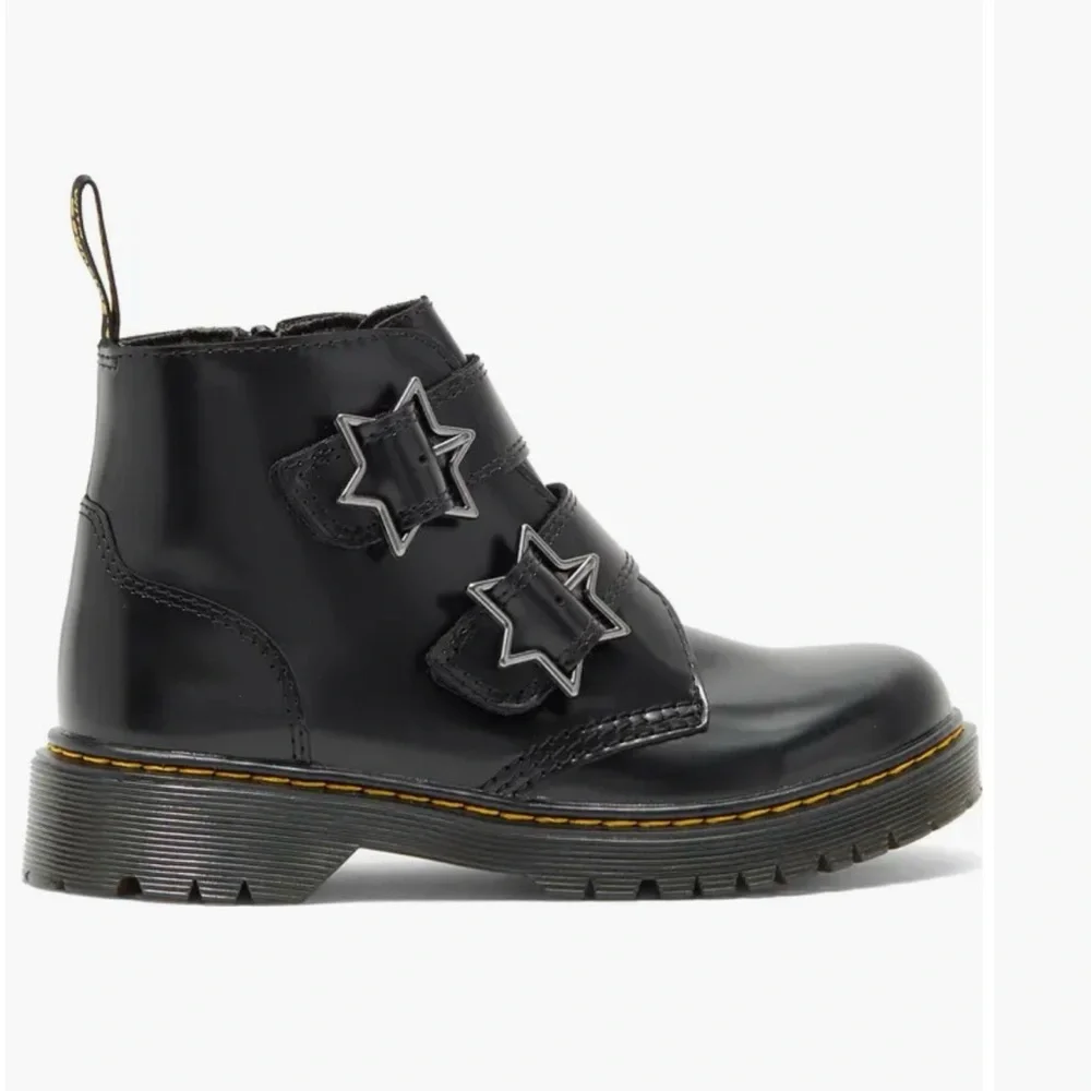 Doc Marten Kids Devon Bex Star Water Repellent boot size 3 GUC!